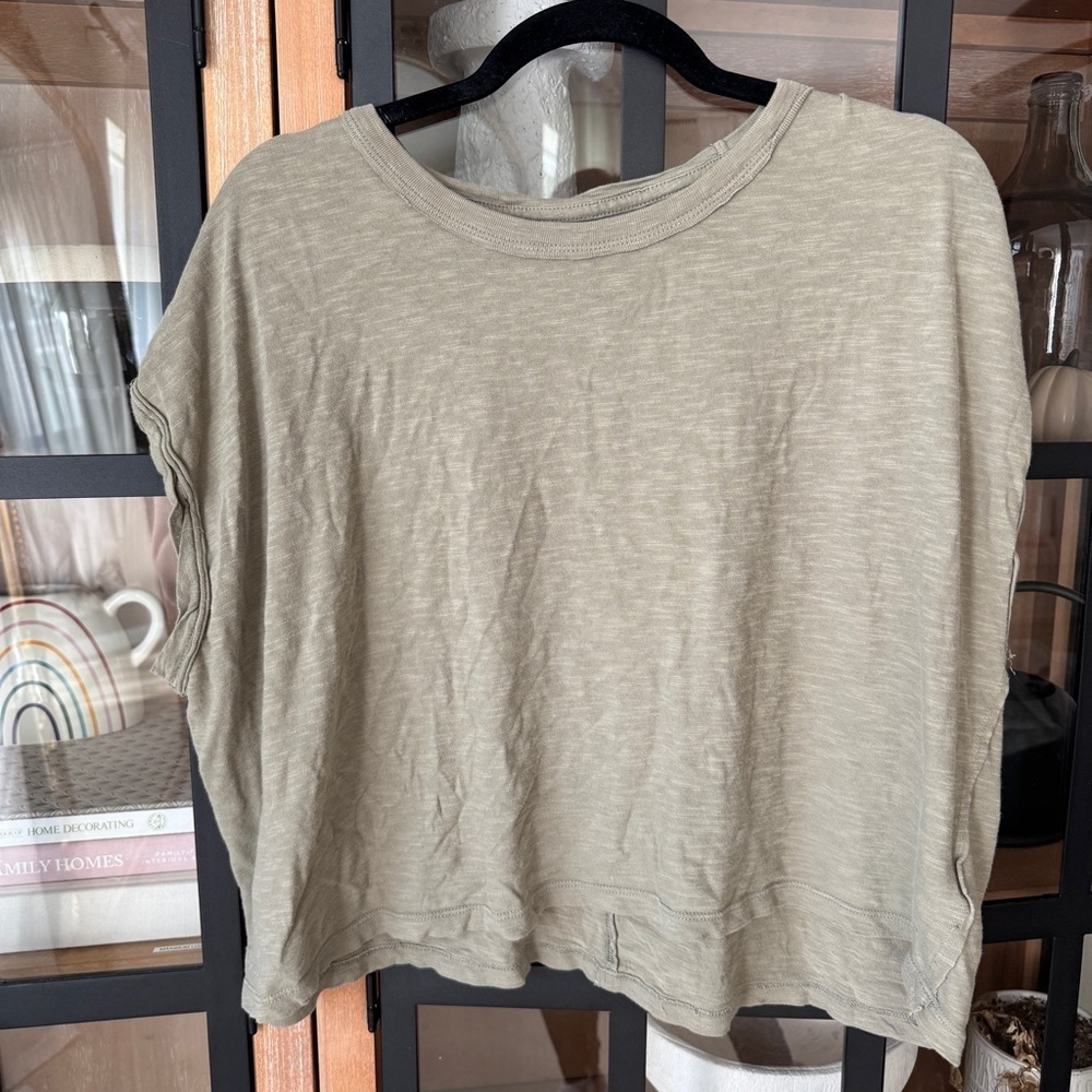 We The Free people tee olive faded green moss cap short sleeve boho loose top - Picture 6 of 8